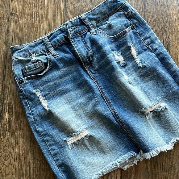 Jean Skirt  2/26 - Picture 8 of 8